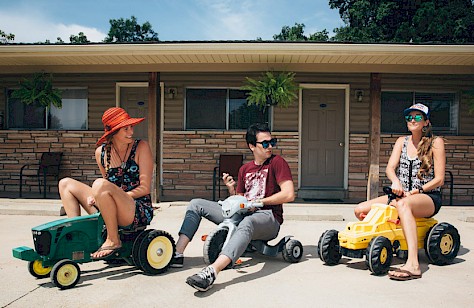 Shook Twins, photo by Jessie McCall