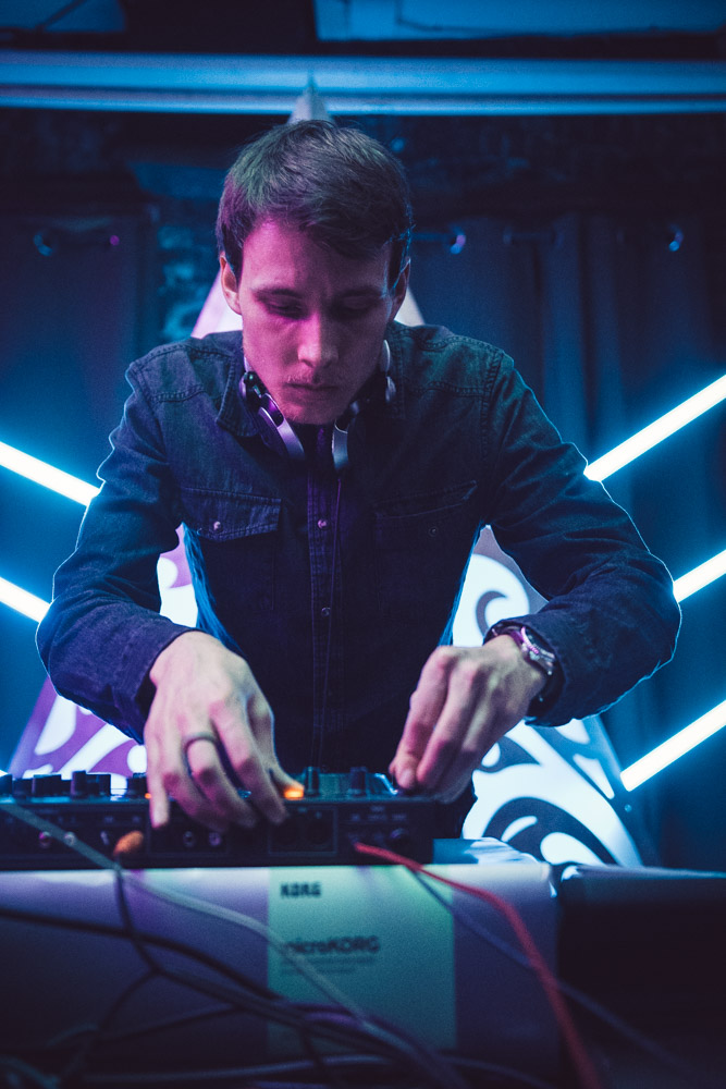 Tonebox, Bit House Saloon, photo by Joe Bitters