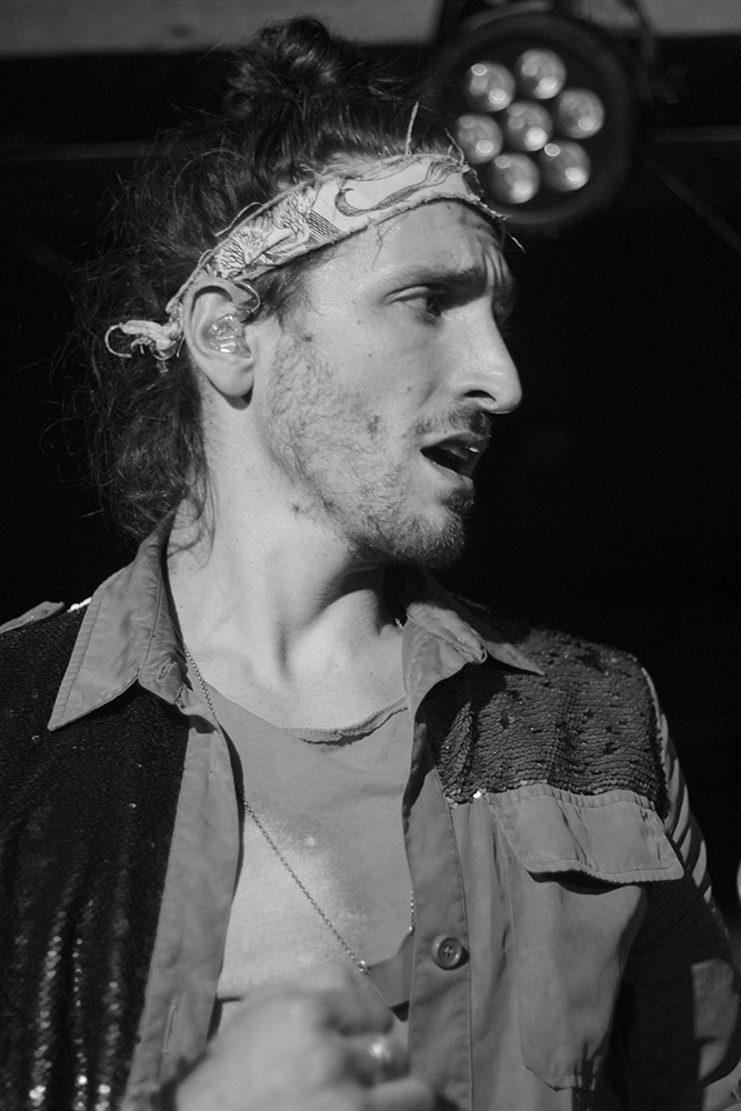 Magic Giant, Lola's Room, photo by Emma Davis