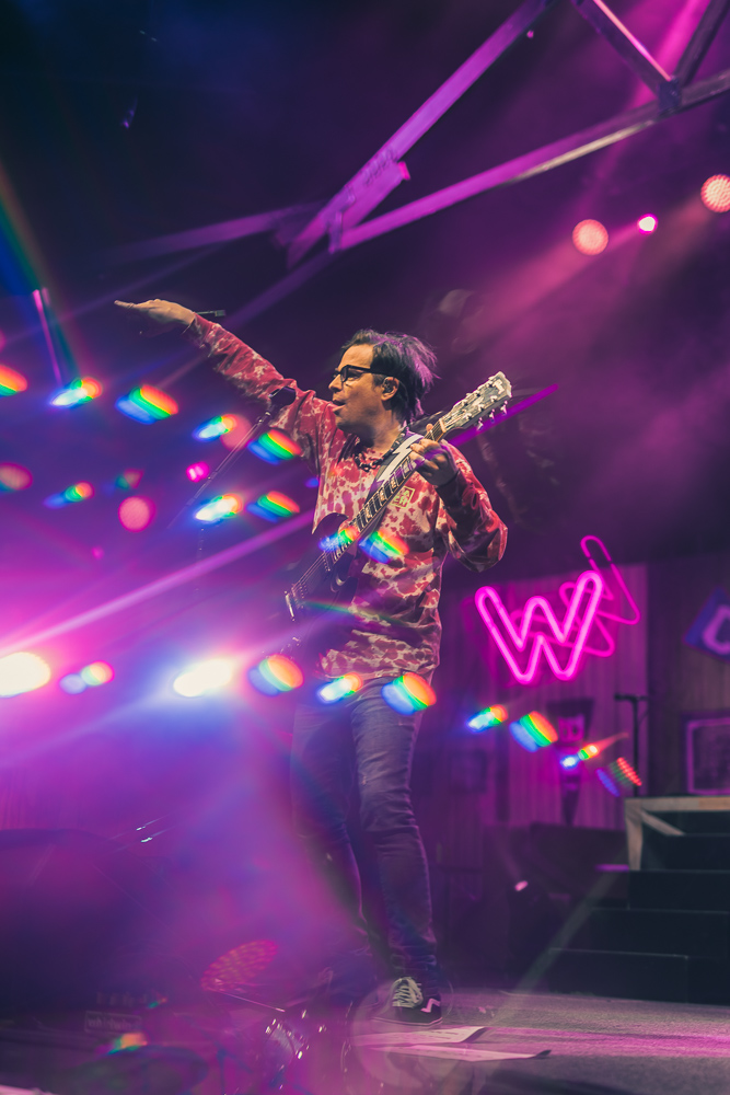 Weezer, Moda Center, photo by Andrew Wallner