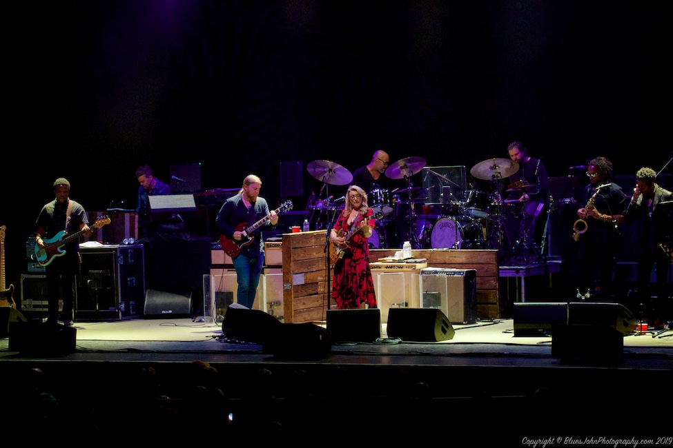 Tedeschi Trucks Band, Paramount Theatre, photo by John Alcala