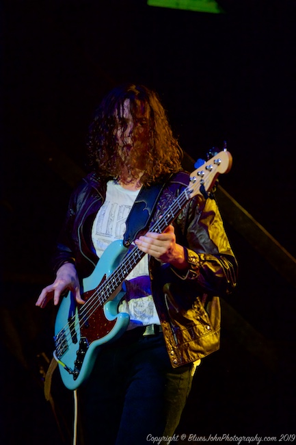 Joyous Wolf, Hawthorne Theatre, photo by John Alcala