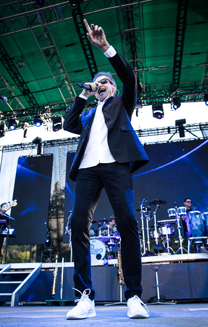 Chicago, Oregon Zoo Amphitheatre, photo by Sal Barragan