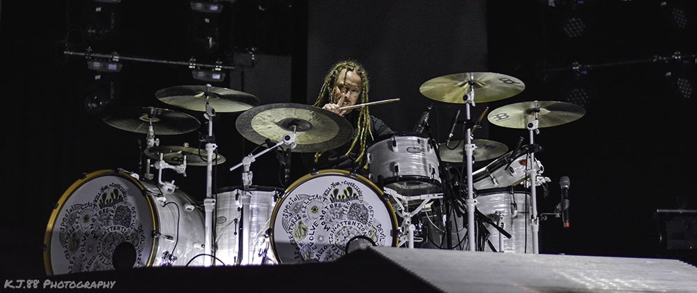 Shinedown, Sunlight Supply Amphitheater, photo by Kevin Pettigrew