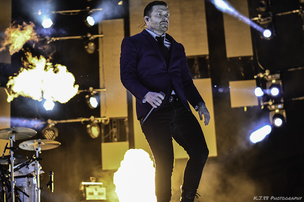 Shinedown, Sunlight Supply Amphitheater, photo by Kevin Pettigrew