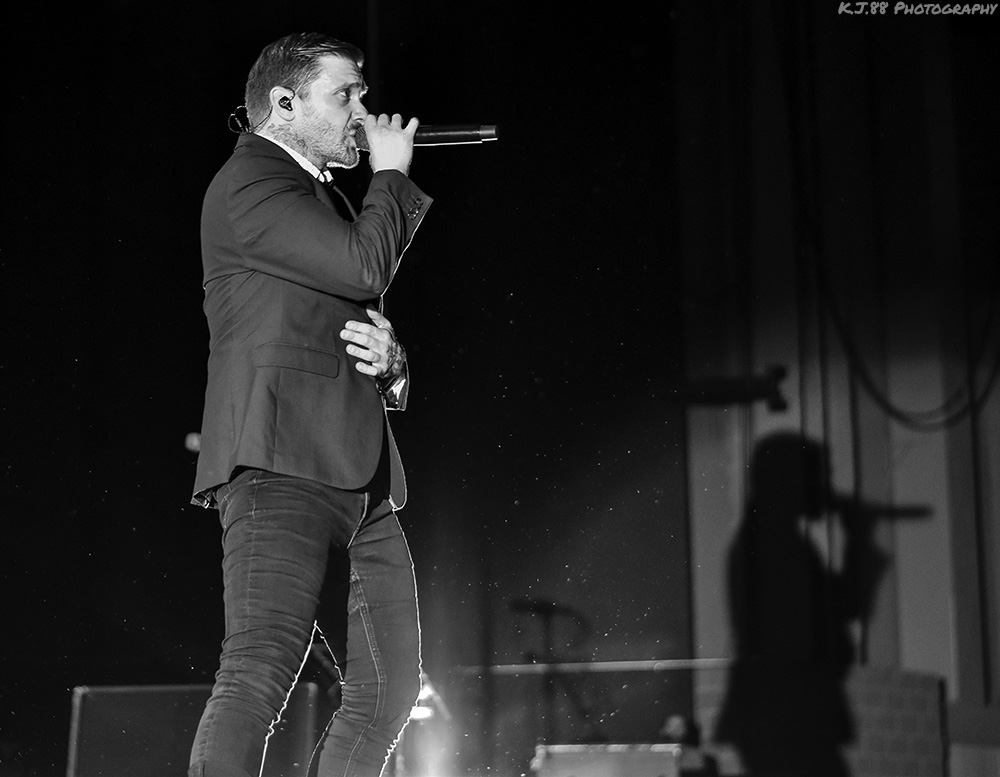 Shinedown, Sunlight Supply Amphitheater, photo by Kevin Pettigrew