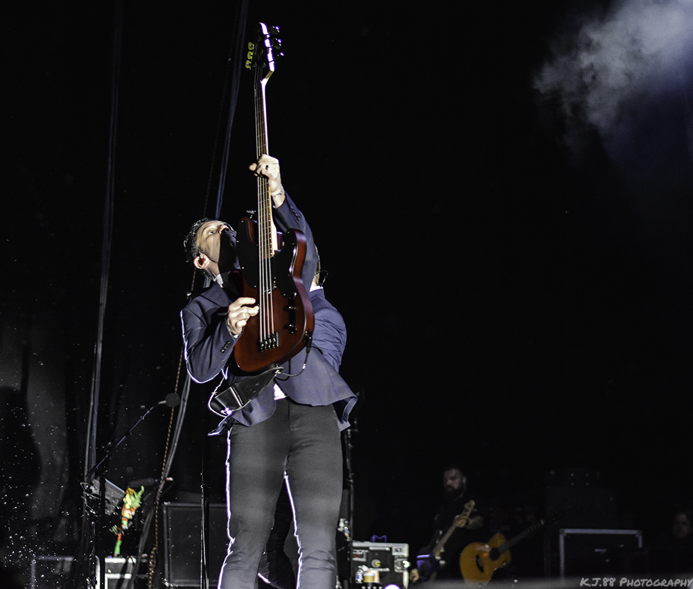 Shinedown, Sunlight Supply Amphitheater, photo by Kevin Pettigrew