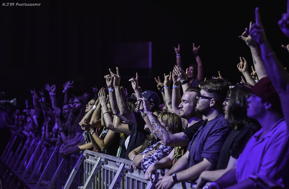 Shinedown, Sunlight Supply Amphitheater, photo by Kevin Pettigrew