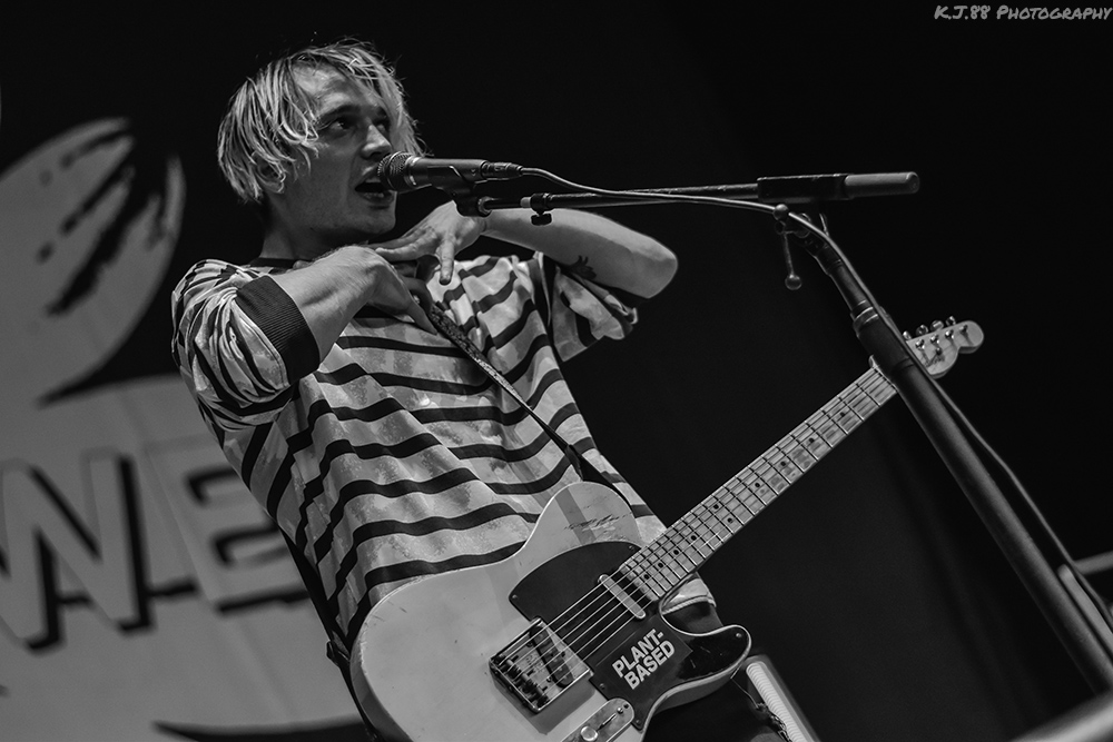 Badflower, Sunlight Supply Amphitheater, photo by Kevin Pettigrew