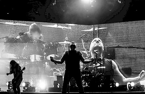 Disturbed, Moda Center, photo by Sal Barragan