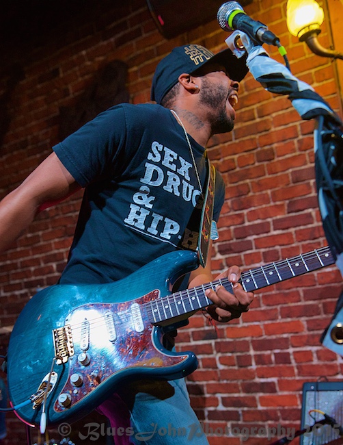 Ayron Jones and The Way, White Eagle Saloon, photo by John Alcala