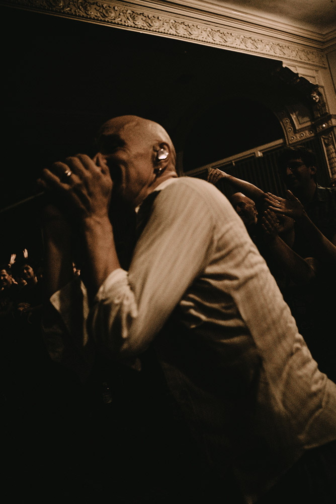 James, Crystal Ballroom, photo by Ignacio Quintana