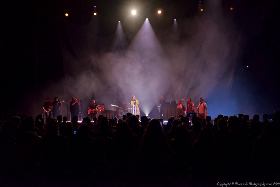 Lauren Daigle, Rose Quarter, photo by John Alcala