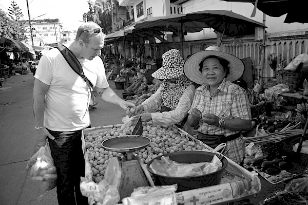 Pok Pok's Andy Ricker buying fresh food at a Thai market: Photo by Dave Reamer