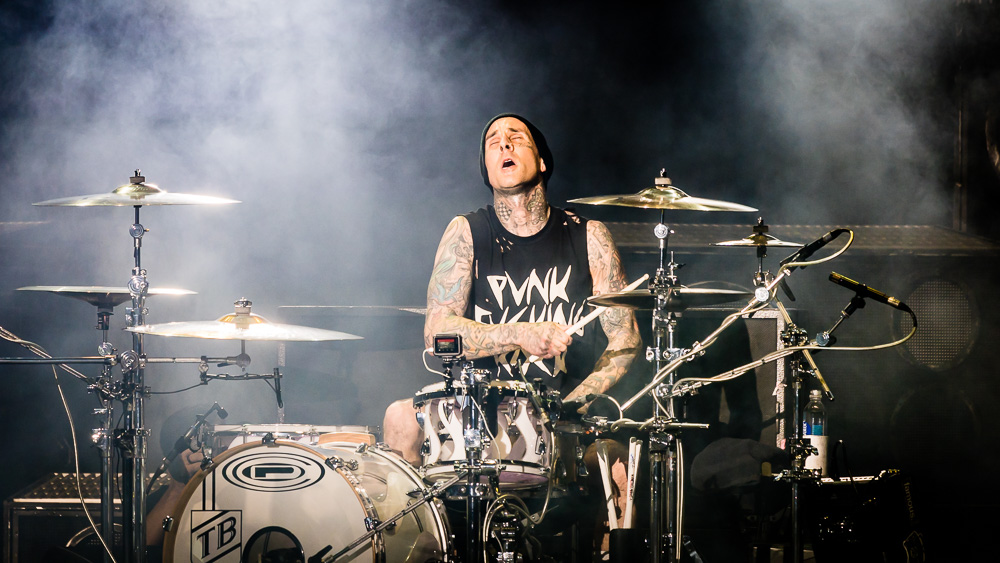 Photos of Blink-182 and Lil Wayne at Sunlight Supply Amphitheater on ...