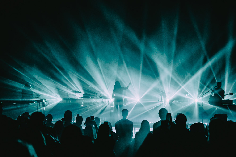 Photos of Maggie Rogers at Keller Auditorium on Sept. 12, 2019 | Vortex ...