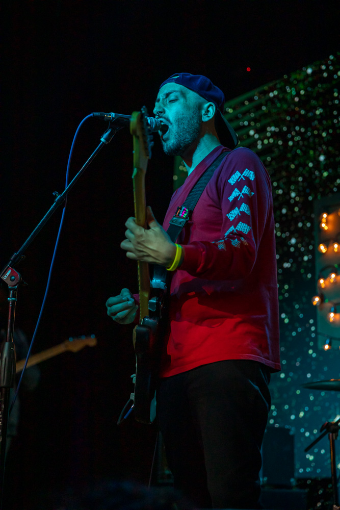 Oso Oso, Paris Theatre [CLOSED], photo by Alden Kratz