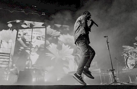 Bastille, Moda Center, photo by Sydnie Kobza