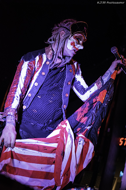 Davey Suicide, Hawthorne Theatre, photo by Kevin Pettigrew