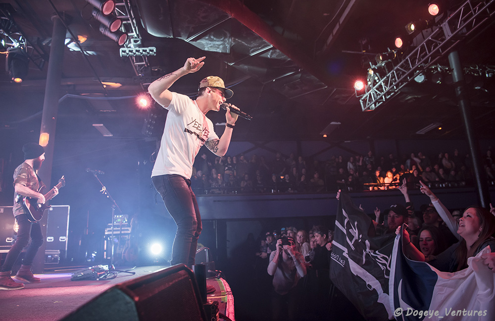 Photos Of Granger Smith Featuring Earl Dibbles Jr And Jackson Michelson At Roseland Theater On Dec 13 2019 Vortex Music Magazine - roblox earl dibbles audio