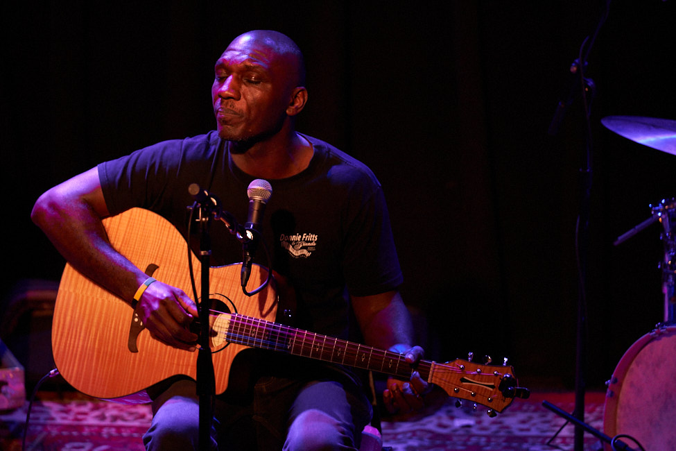 Photos of Cedric Burnside and Sir Richard Bishop at Mississippi Studios ...