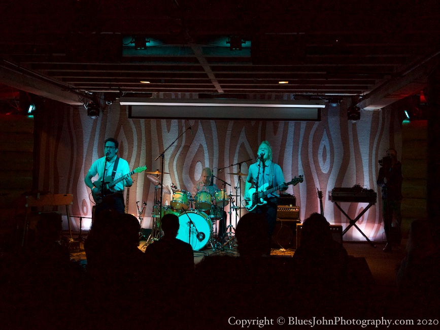 Wave Action, Doug Fir Lounge, photo by John Alcala