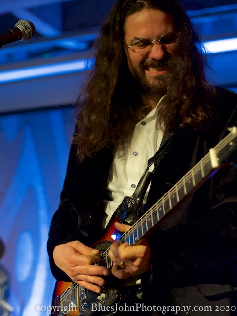 Sama Dams, Doug Fir Lounge, photo by John Alcala