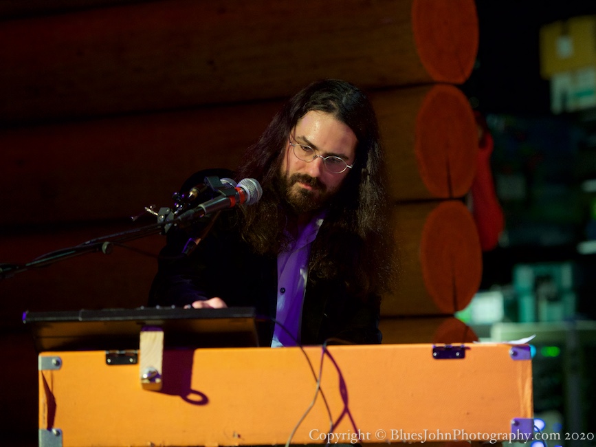 Sama Dams, Doug Fir Lounge, photo by John Alcala