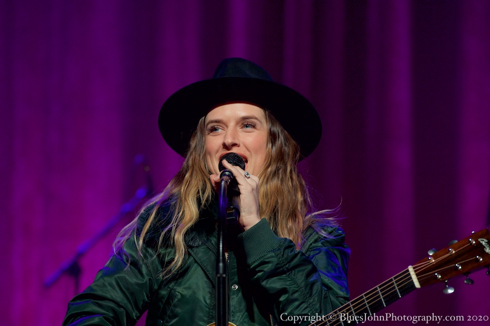 Photos Of Zz Ward And Fox And Bones At Revolution Hall On Feb 17 Vortex Music Magazine