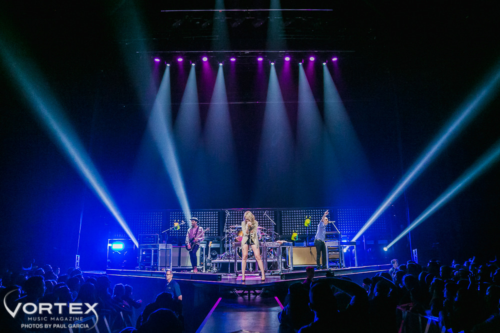 Metric, Moda Center, Rose Quarter, photo by Paul Garcia
