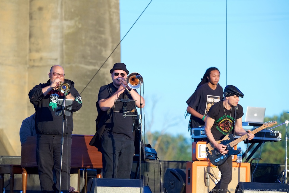 Liv Warfield, The Lot at Zidell Yards, photo by John Alcala
