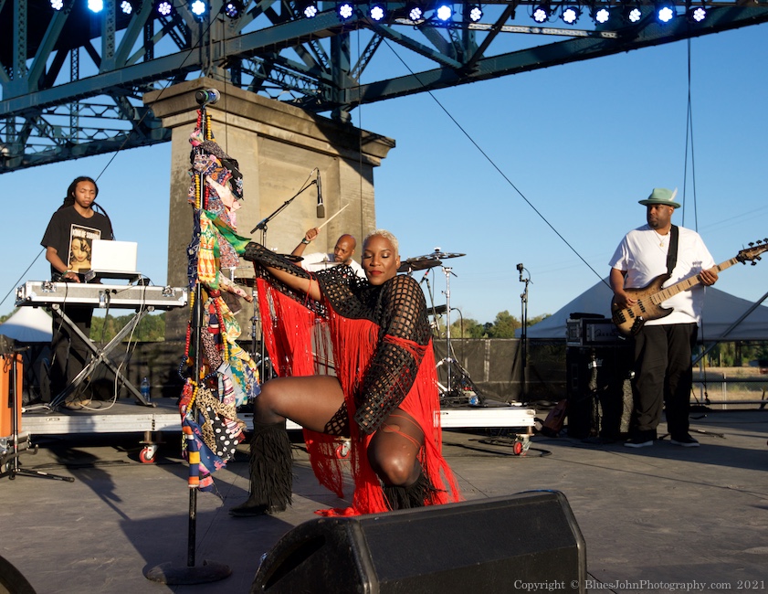 Liv Warfield, The Lot at Zidell Yards, photo by John Alcala