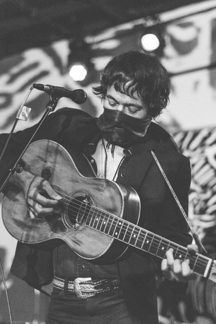 Silver Triplets of the Rio Hondo, Vitalidad Movement Arts & Events Center, photo by Daniel Stindt