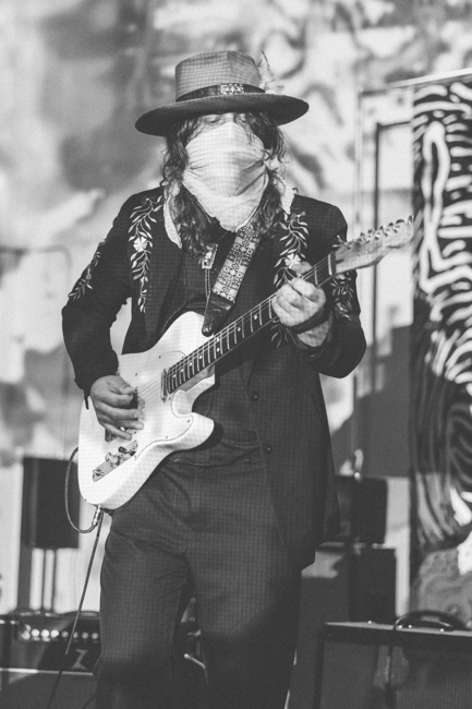 Silver Triplets of the Rio Hondo, Vitalidad Movement Arts & Events Center, photo by Daniel Stindt