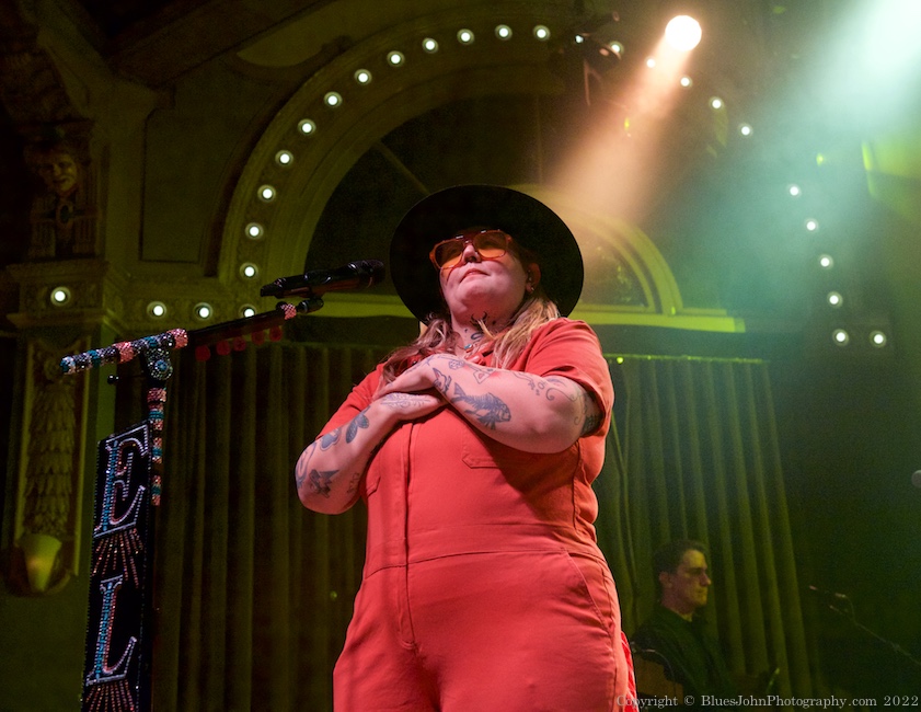 Elle King, Crystal Ballroom, photo by John Alcala