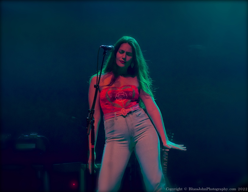 Lola Kirke, Crystal Ballroom, photo by John Alcala