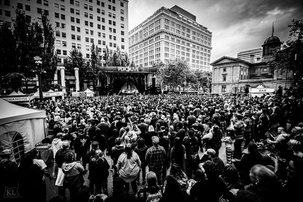 Photos Of Tenacious D And Puddles Pity Party At Pioneer Courthouse ...