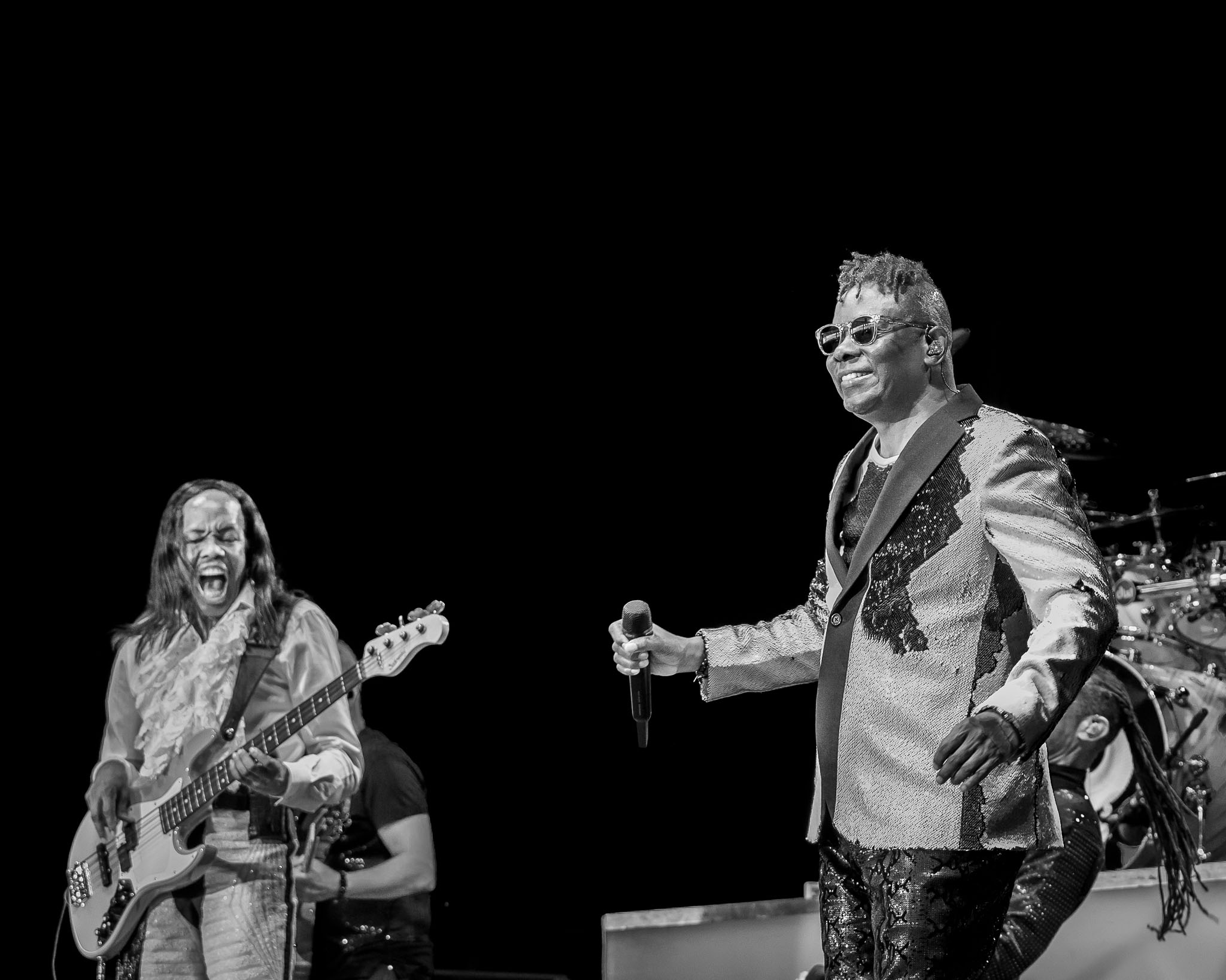 Earth, Wind & Fire, RV Inn Style Resorts Amphitheater, photo by Miguel Padilla