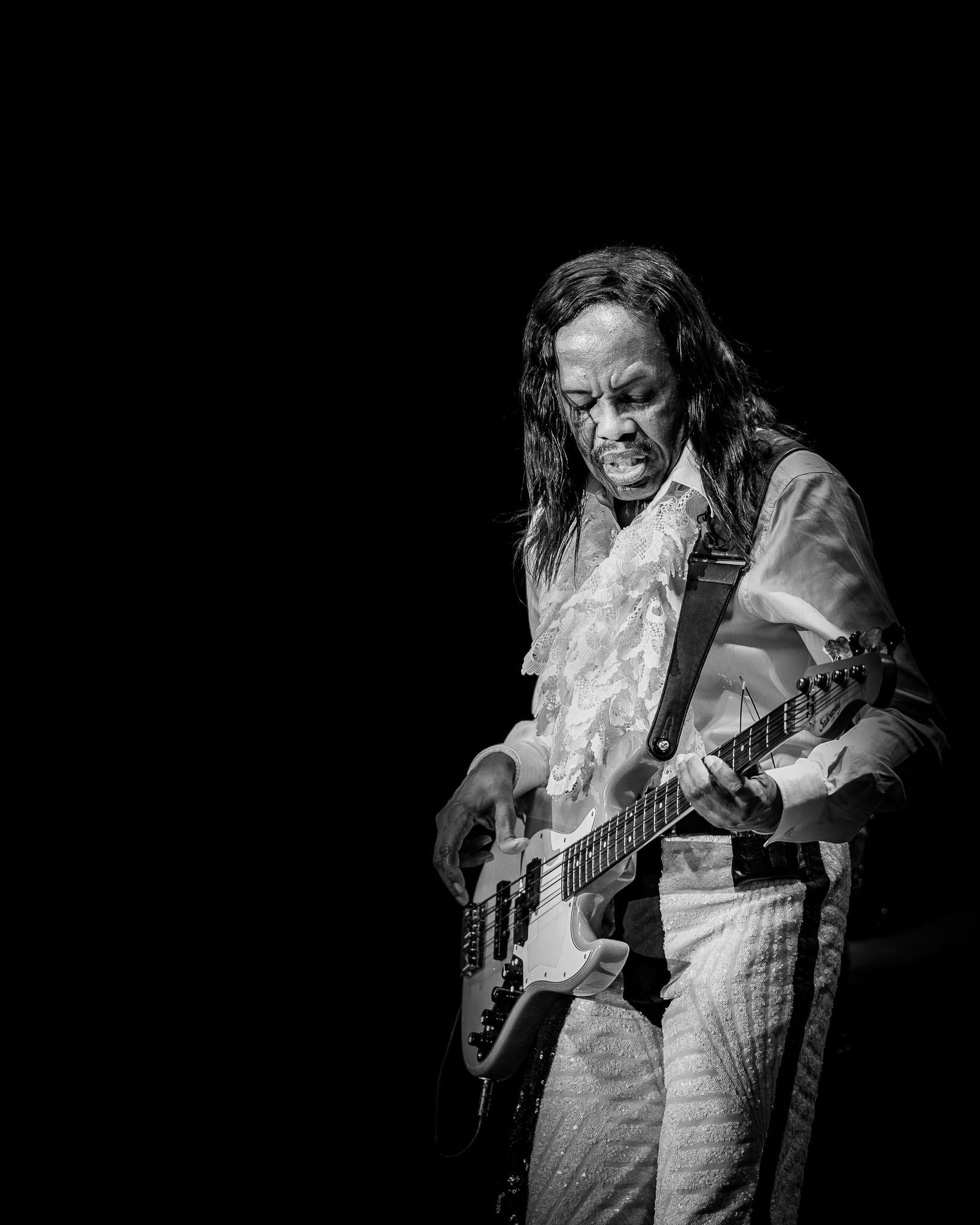 Earth, Wind & Fire, RV Inn Style Resorts Amphitheater, photo by Miguel Padilla