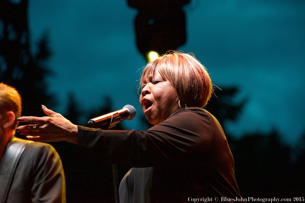 Mavis Staples, Oregon Zoo Amphitheatre, photo by John Alcala