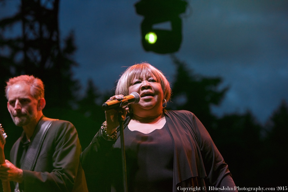 Mavis Staples, Oregon Zoo Amphitheatre, photo by John Alcala