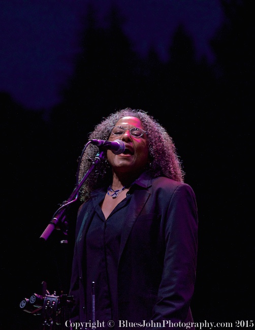 Mavis Staples, Oregon Zoo Amphitheatre, photo by John Alcala