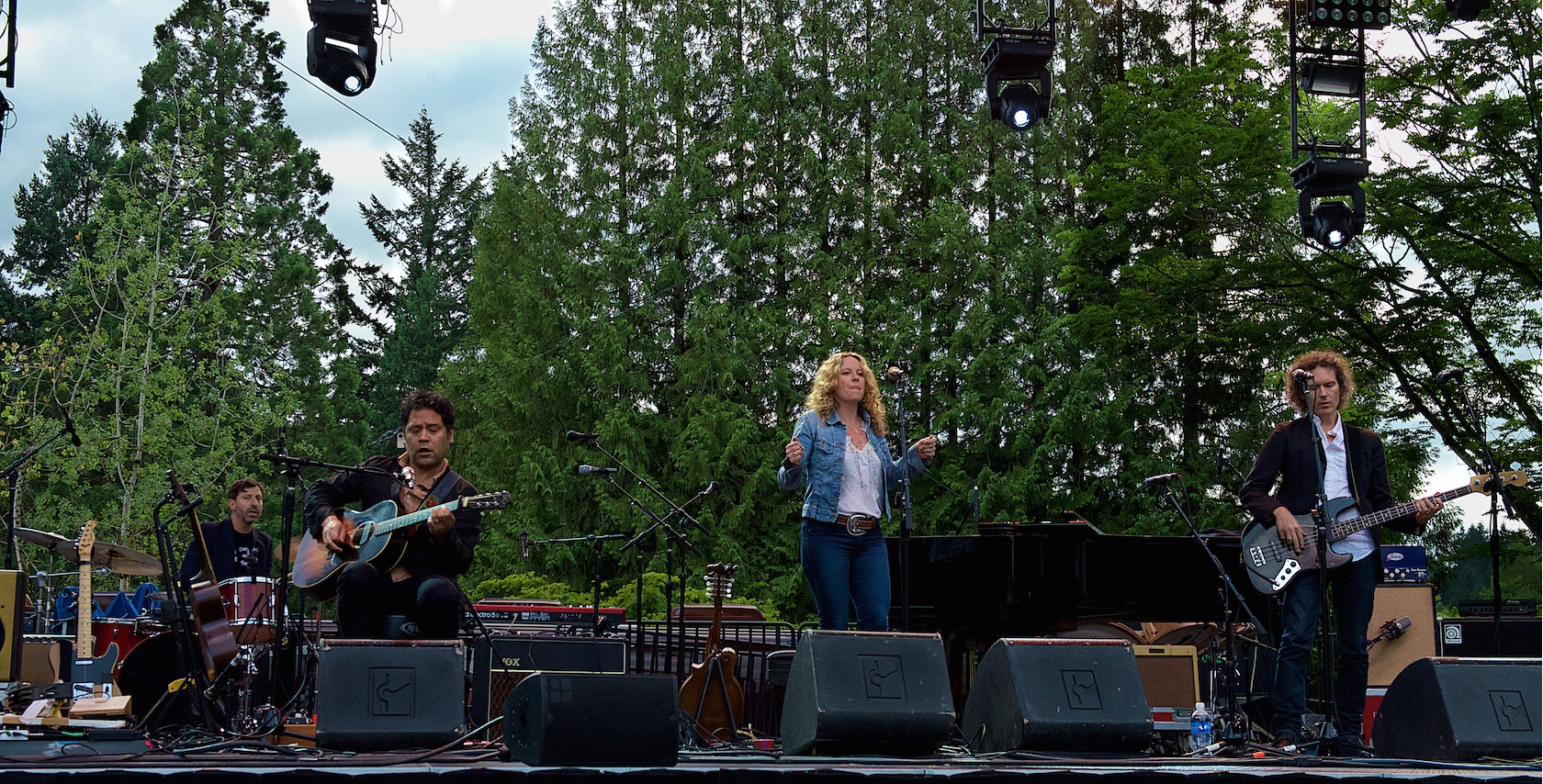 Amy Helm, Oregon Zoo Amphitheatre, photo by John Alcala