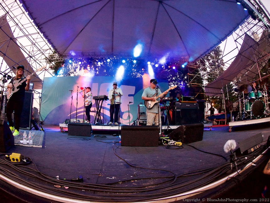 Lettuce, Tom McCall Waterfront Park, photo by John Alcala