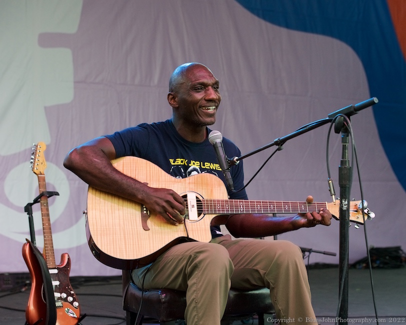 Cedric Burnside, Tom McCall Waterfront Park, photo by John Alcala