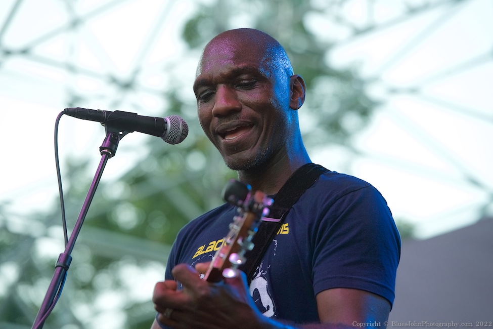 Cedric Burnside, Tom McCall Waterfront Park, photo by John Alcala