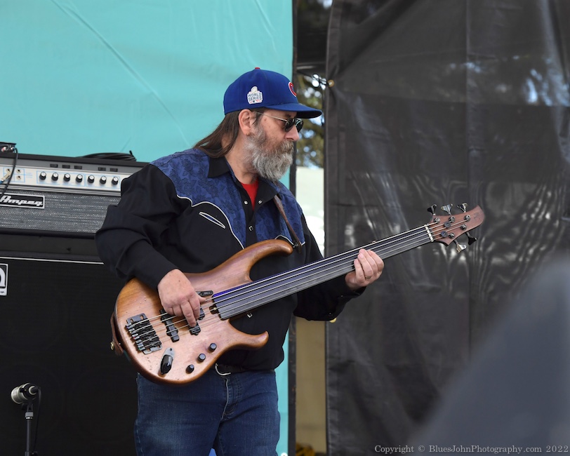 Norman Sylvester, Tom McCall Waterfront Park, photo by John Alcala