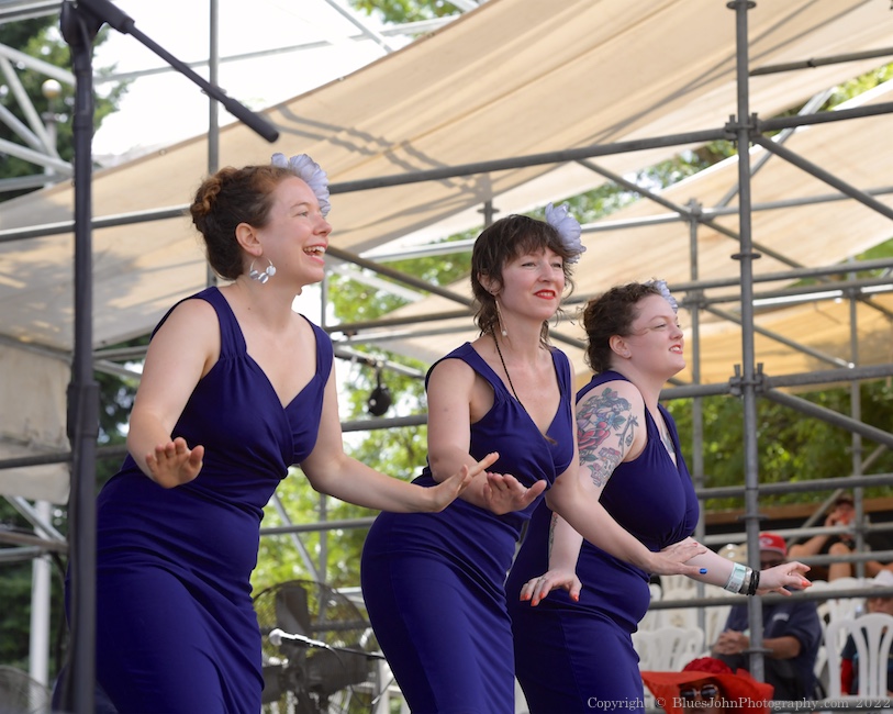 Norman Sylvester, Tom McCall Waterfront Park, photo by John Alcala