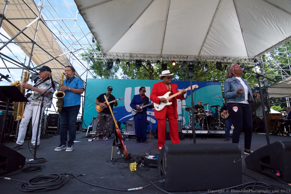Norman Sylvester, Tom McCall Waterfront Park, photo by John Alcala