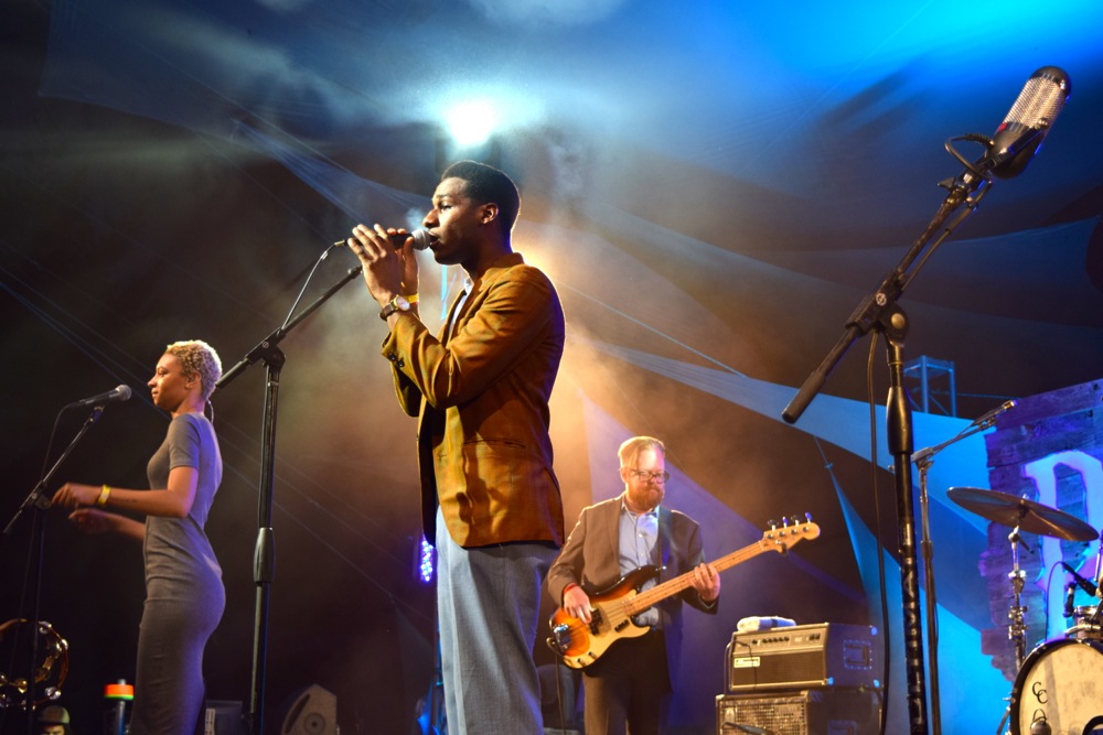 Leon Bridges, Pickathon, Pendarvis Farm, photo by Ryan J. Prado